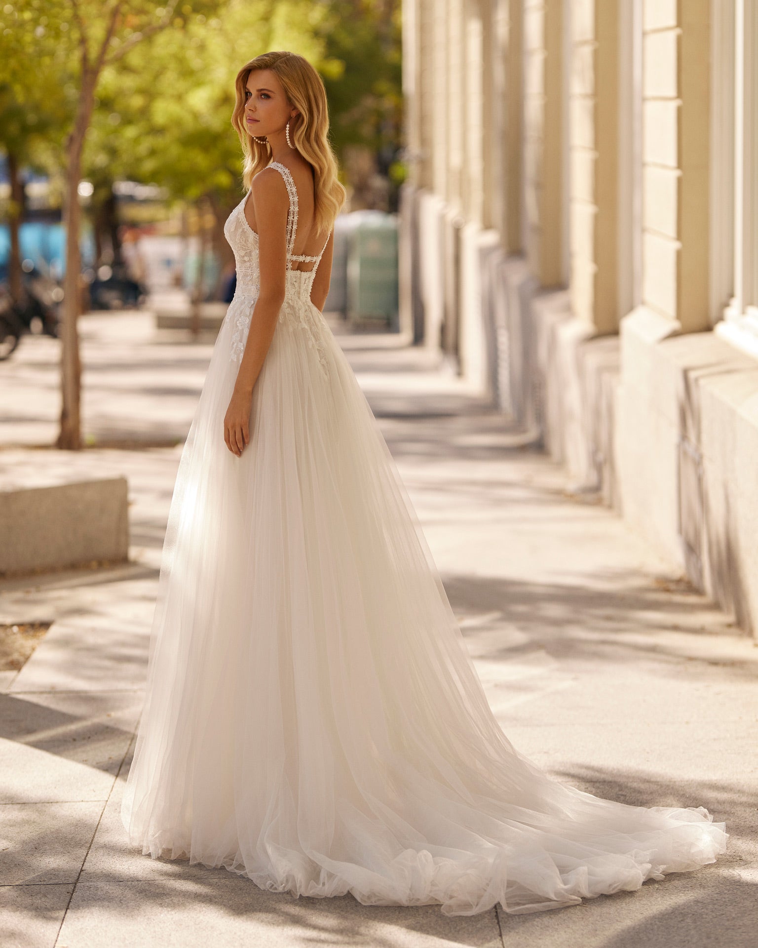 ABITO SPOSA LUNA NOVIAS - LUNA NOVIAS