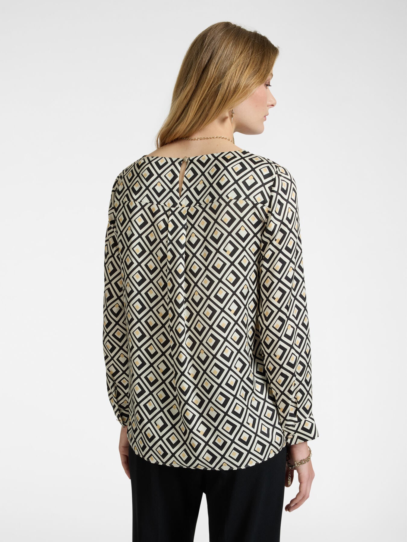 MAGLIA - ELENA MIRO'