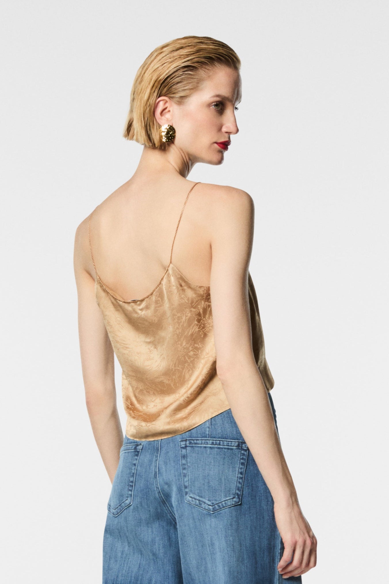 TOP - NENETTE