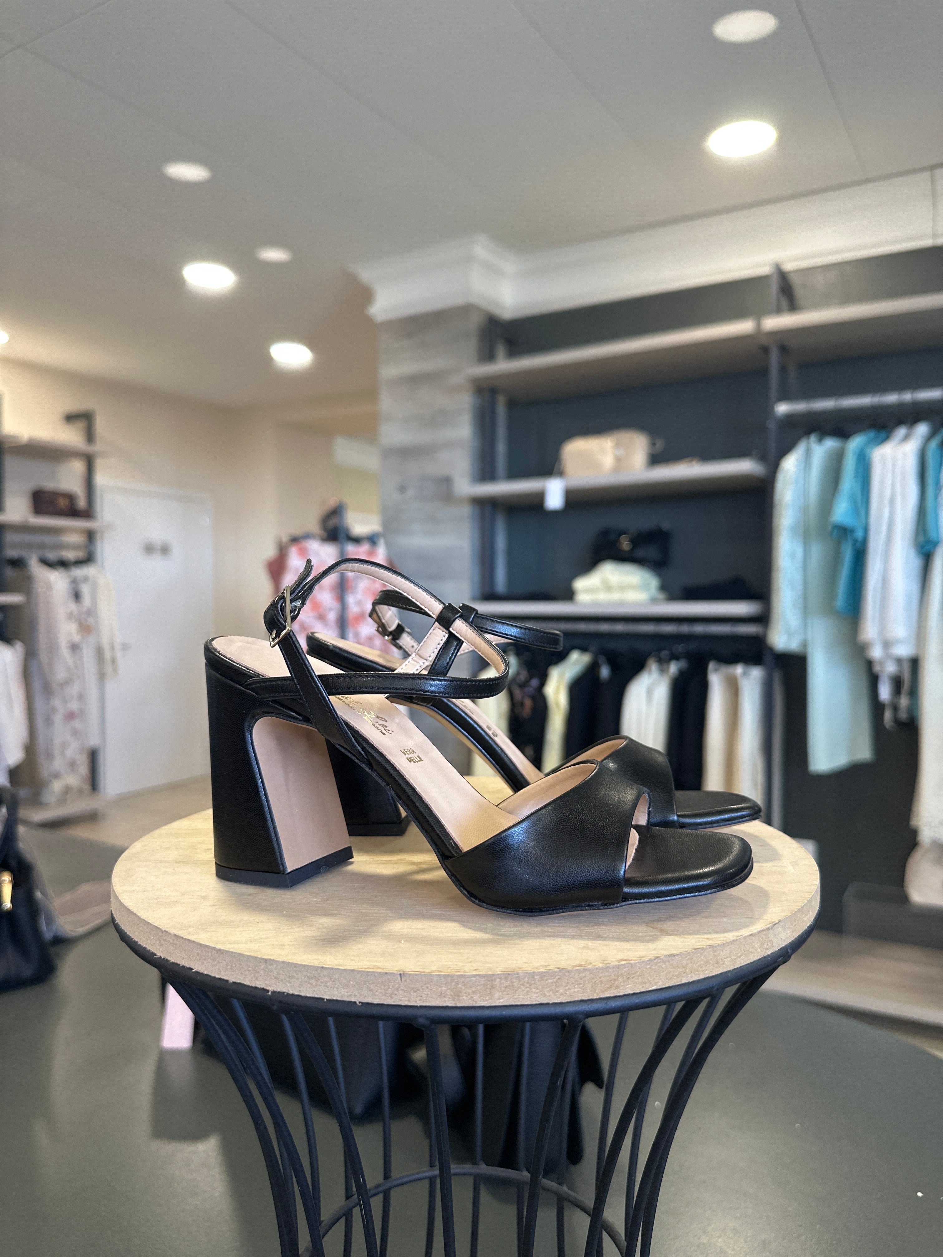 SCARPA  - MARGOT LOI