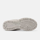 SNEAKERS - NEW BALANCE U2002RGR  New Balance 