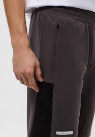 Pantalone EA7