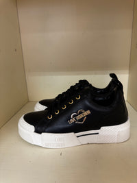 SNEALERS - LOVE MOSCHINO