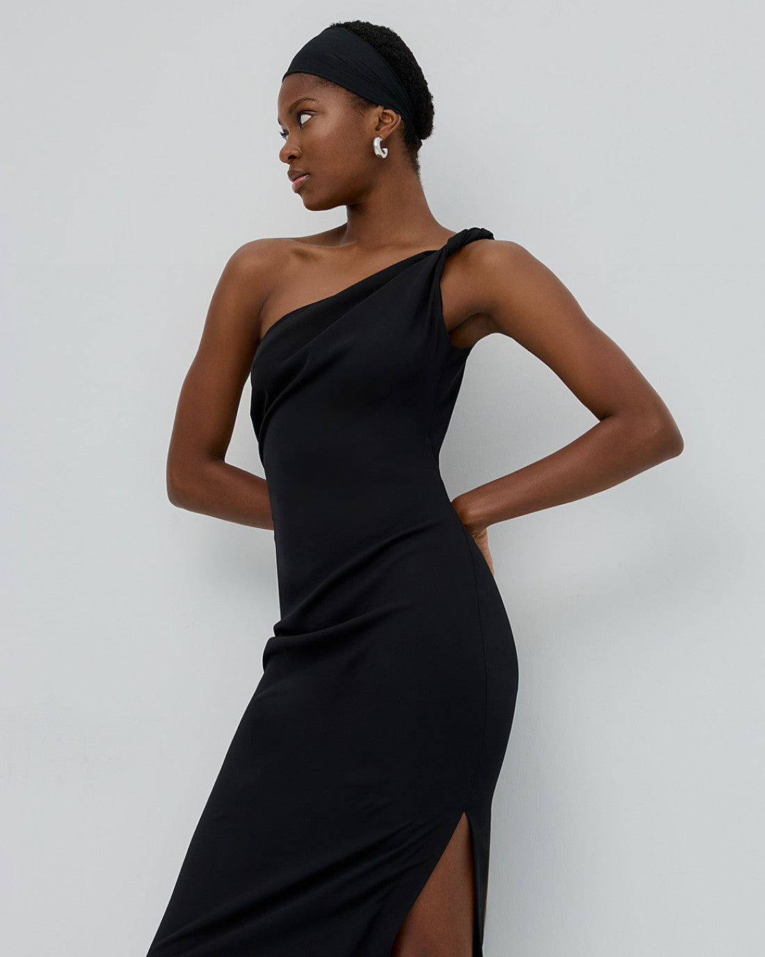 VESTITO - ACCESS
