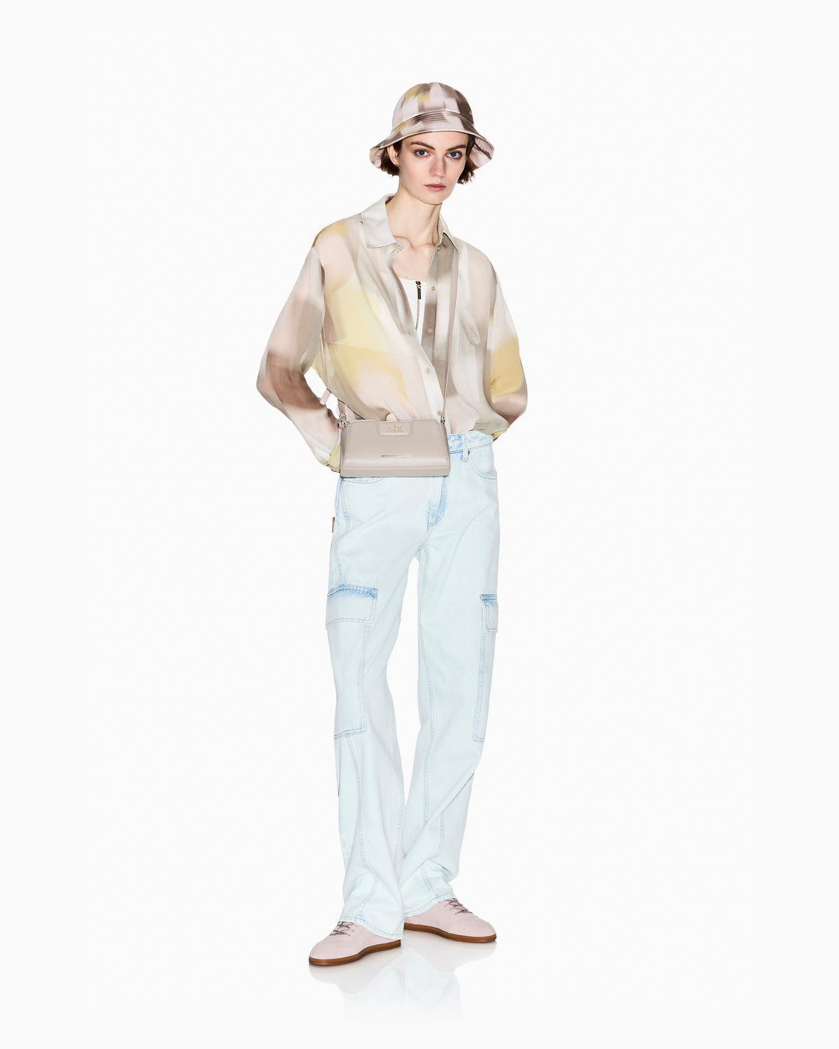  XW001966 AF21554F1060 Armani Exchange 