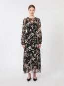  MSTCAMPO2616231025 004 MaxMara capsule little black dress 