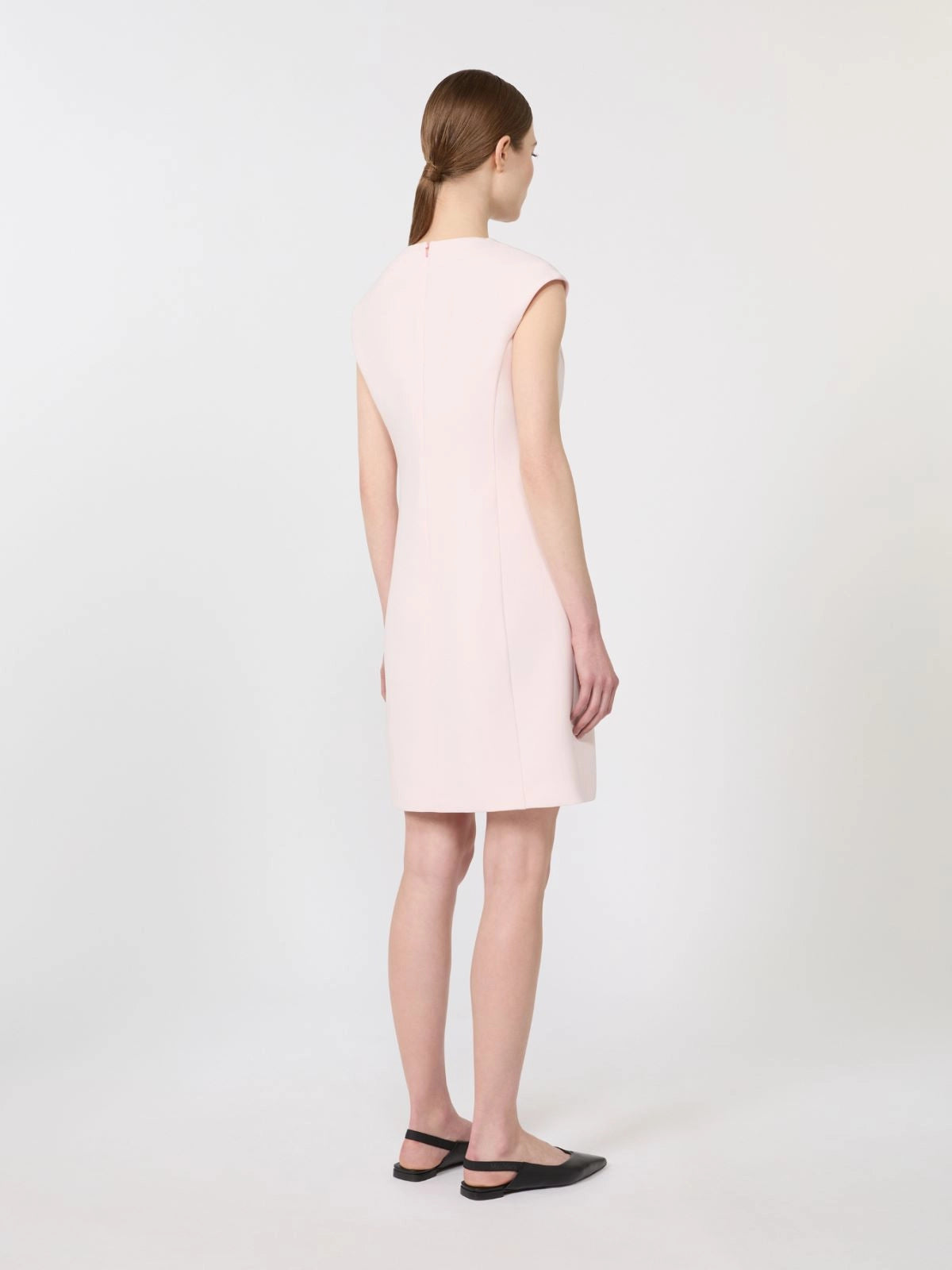  MSTGIUNTO2616221045 052 MaxMara capsule little black dress 