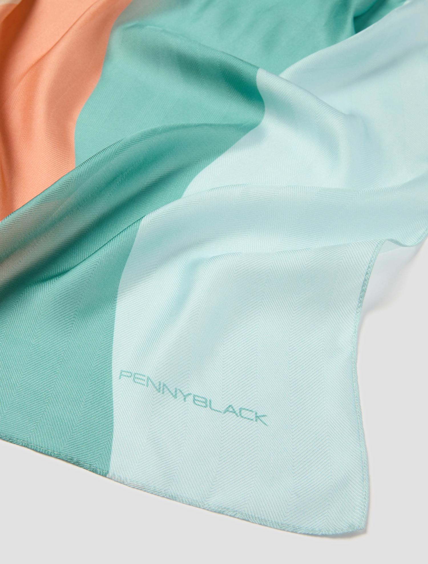 Stola Pennyblack