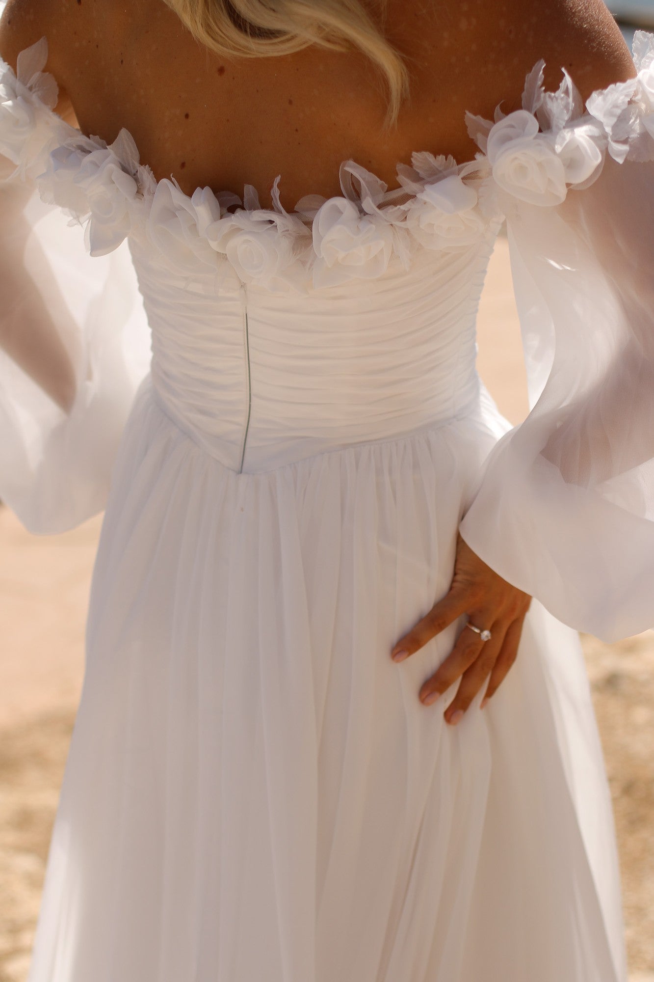 con maniche staccabili 26218 IVORY TRES CHIC 