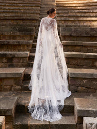 con mantella AILEN/FQ1 PR127 665 Pronovias 