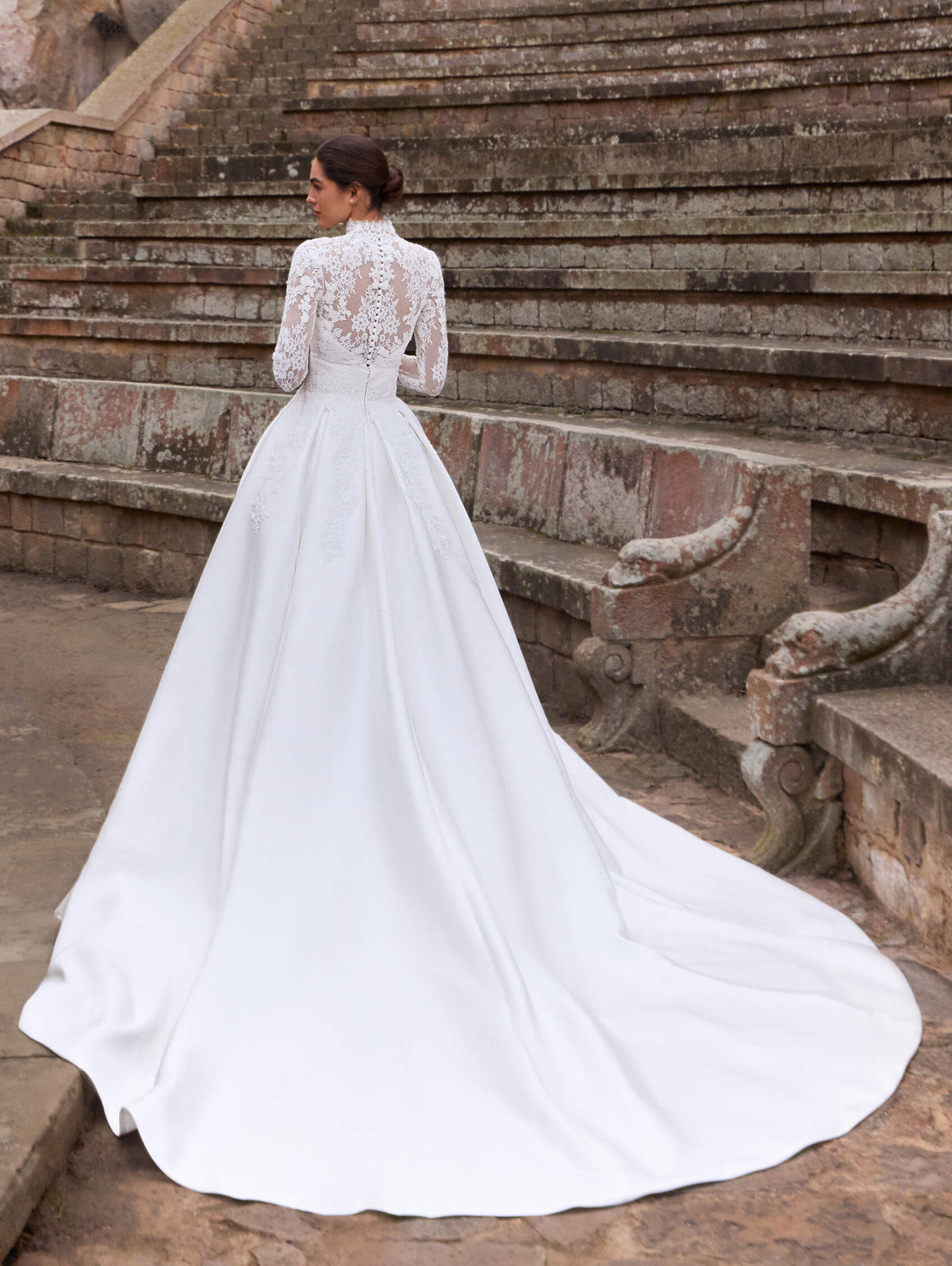 con sopragonna BAIES/CI2 PR127 665 Pronovias 