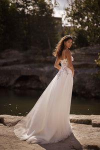  27108 IVORY TRES CHIC 