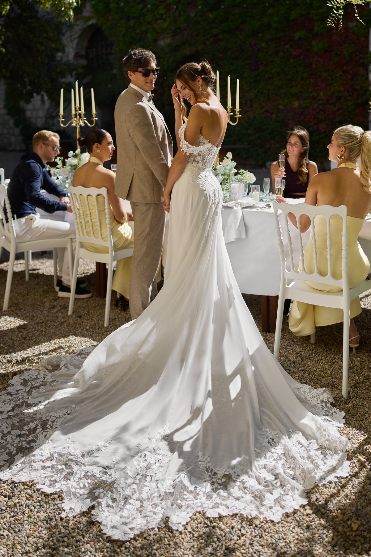 con spalline e maniche staccabii 27218 IVORY TRES CHIC 