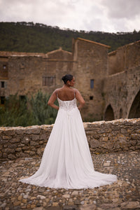  27311 IVORY TRES CHIC 