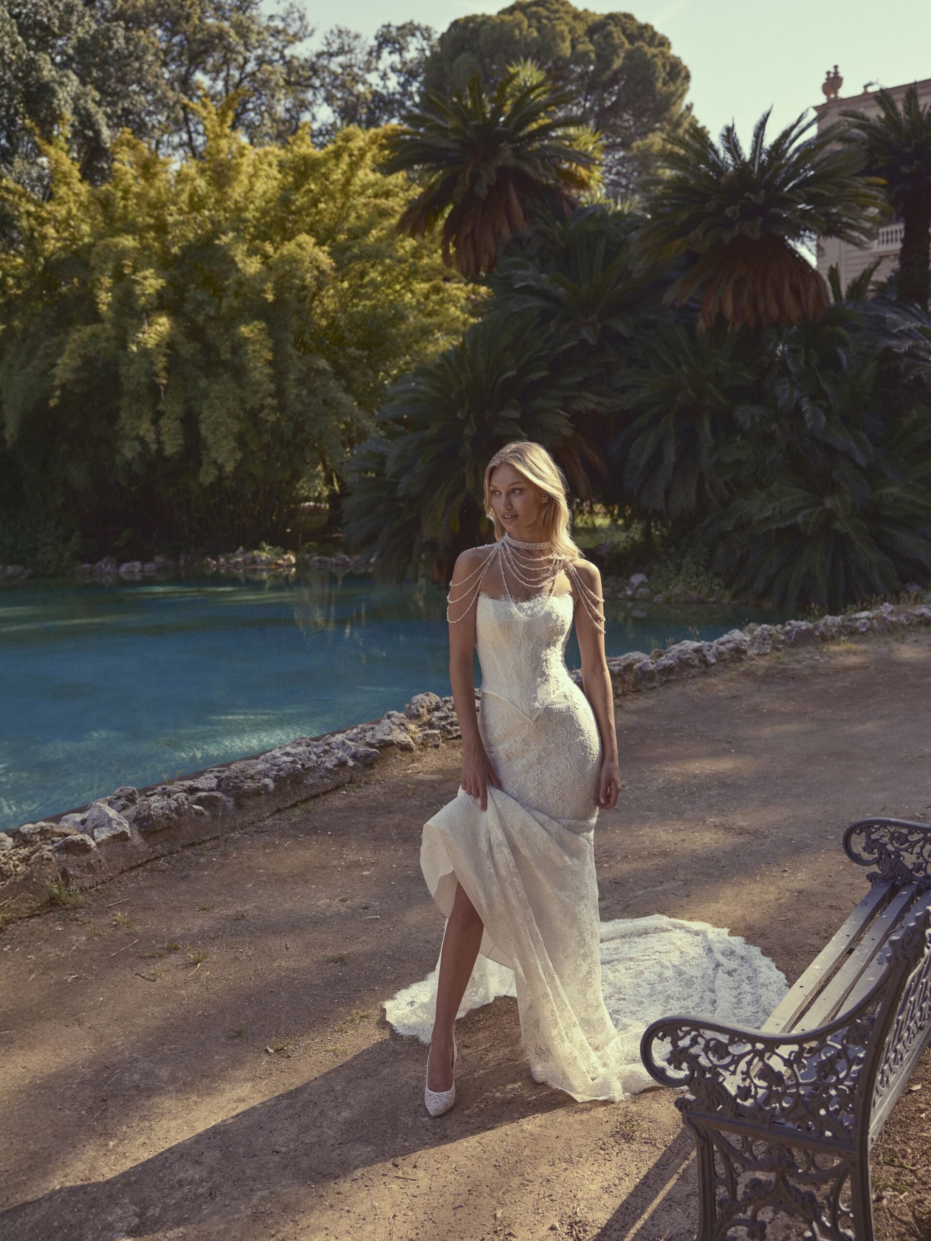 CORP+GONN+SOPR+COLL.CAPRI - CAPRI BRIDAL MELANIE+MEL+SOPR+COLL UN Capri Bridal 