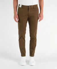 PANTALONE - RE HASH P249-2417/JM MUCHA 4155 Re hash 