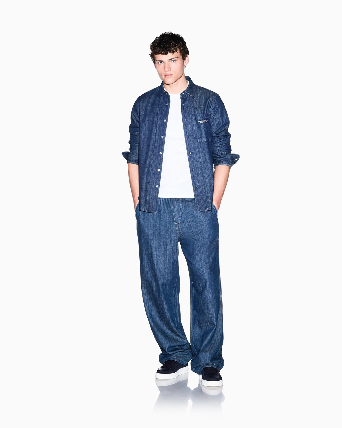  XM003141-AF26650 U0009 Armani Exchange 