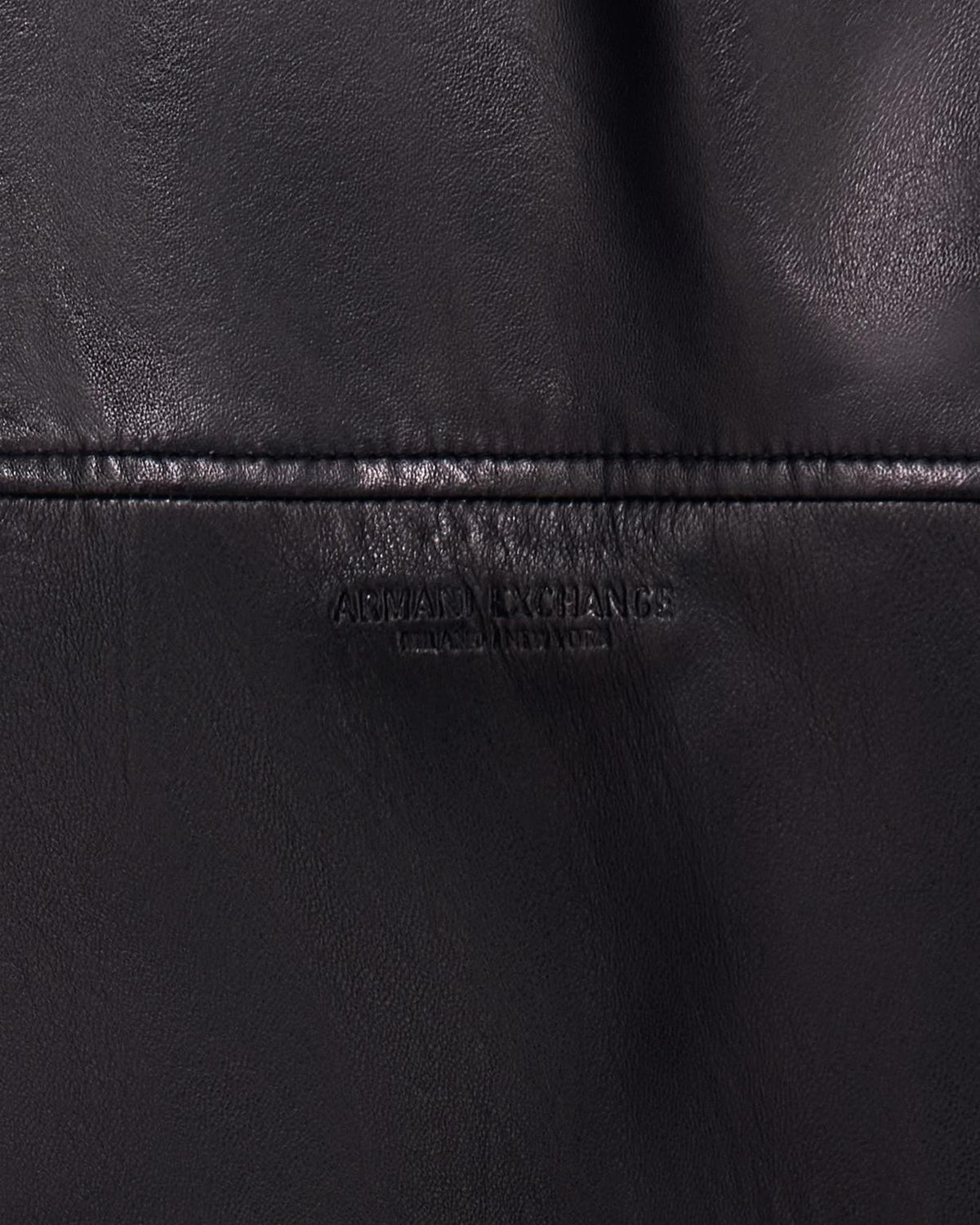  XM003354-AF27323 UC001 Armani Exchange 