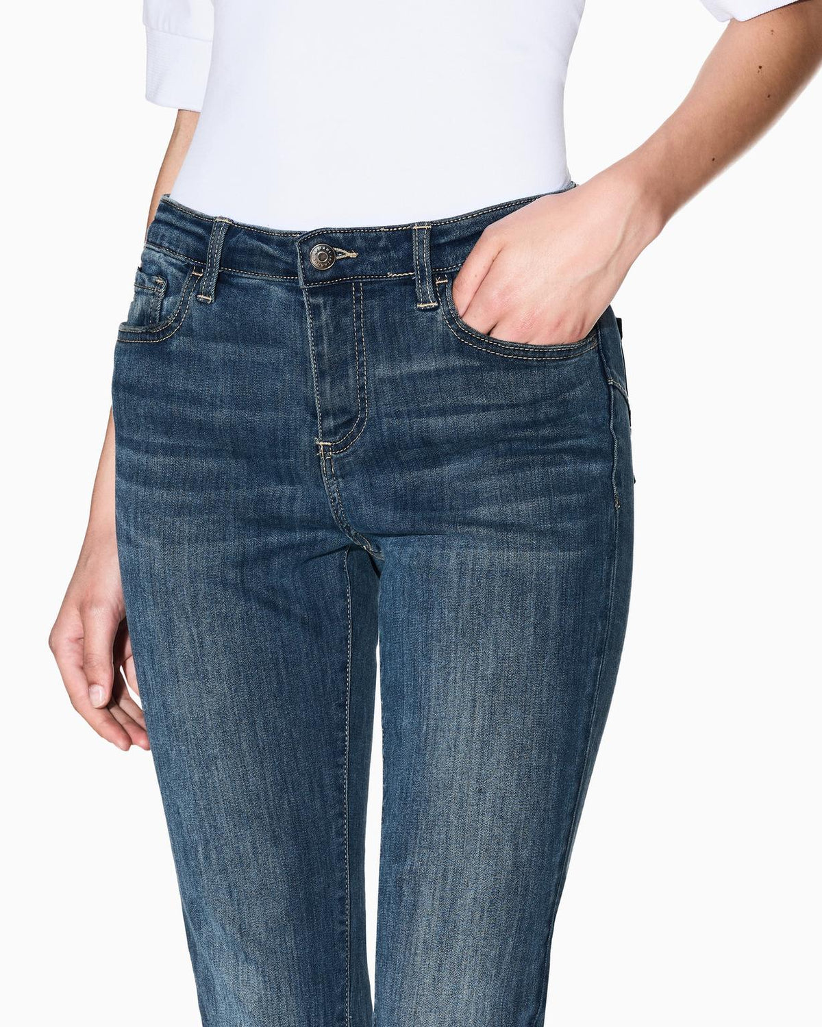  XW000129-AF10863 MB001 Armani Exchange 