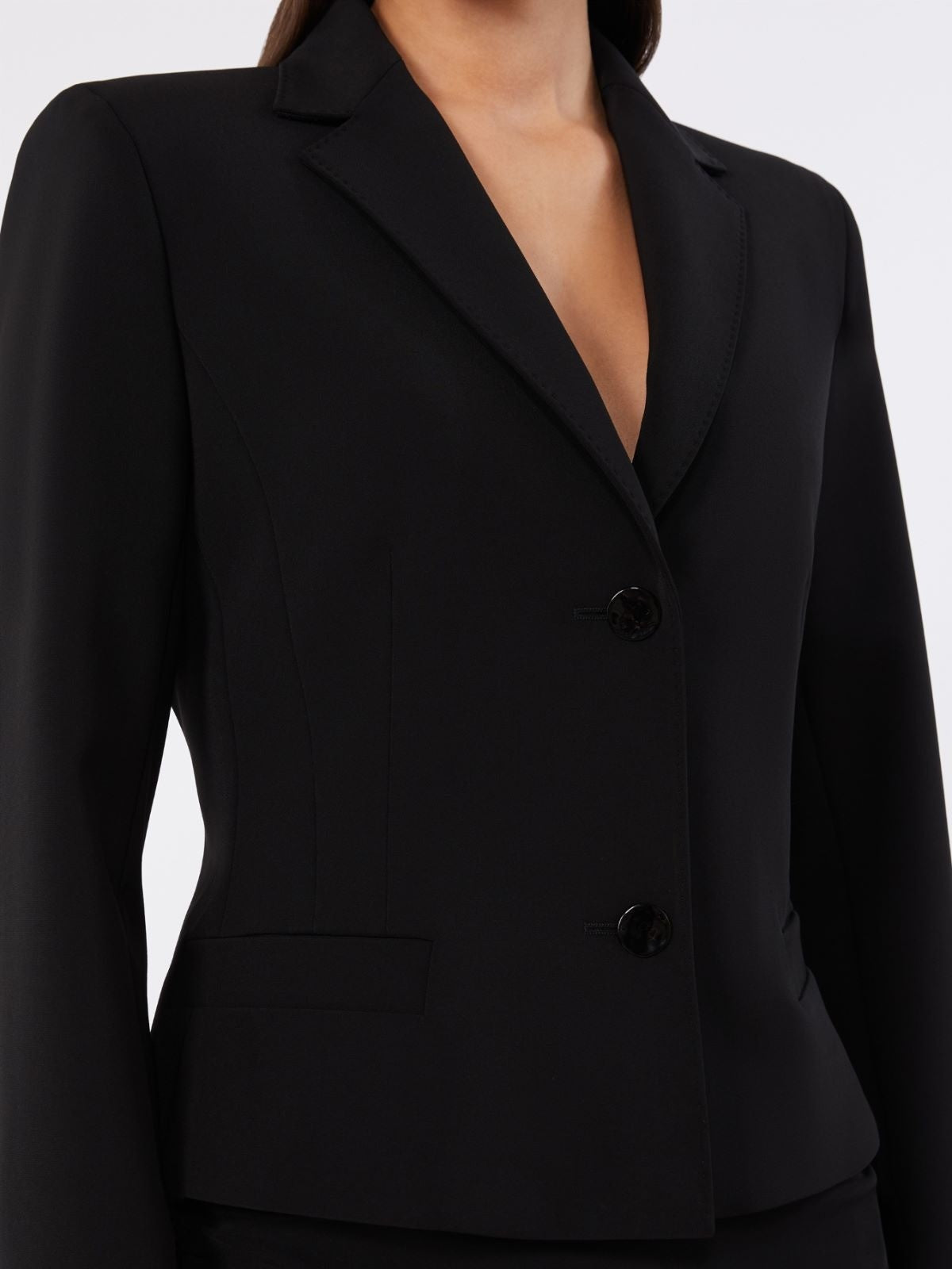  MSTCANTICO2626046035 001 MaxMara capsule little black dress 