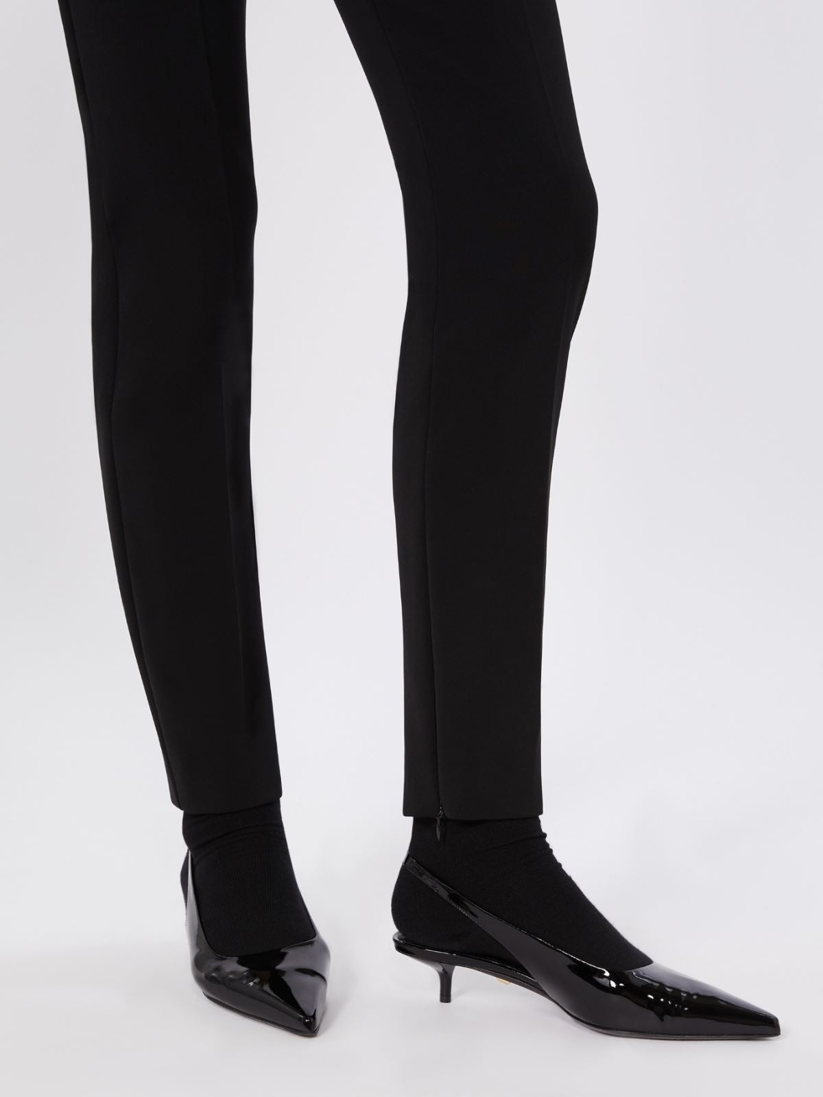  MSTCRESPO2626136055 001 MaxMara capsule little black dress 