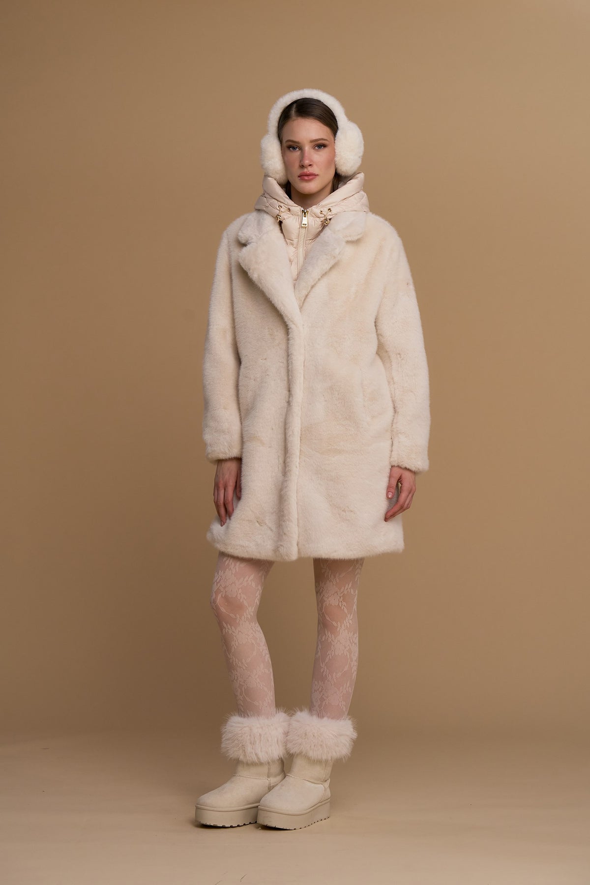 simil pelliccia 263SS010 latte No Secrets 