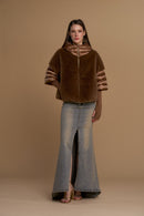 cappa simil pelliccia con manicotti 263SS027 cannella No Secrets 