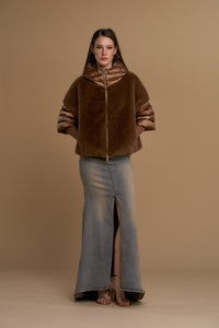 cappa simil pelliccia con manicotti 263SS027 cannella No Secrets 