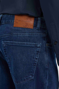 mj380d65 5 tasche 380 icon in denim blu stone wash con baffi P408H104804N 024 Trussardi 
