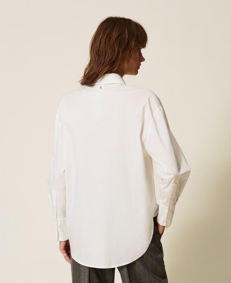  262AP2322 526 Twinset actitude 