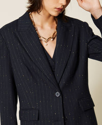  262AP2364 13687 Twinset actitude 