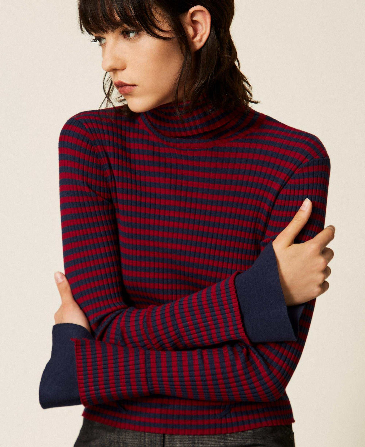  262AP3250 13875 Twinset actitude 