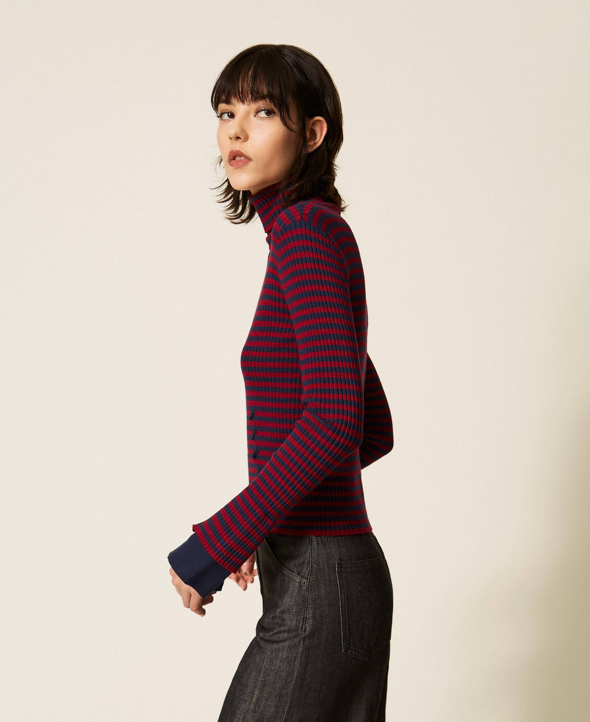  262AP3250 13875 Twinset actitude 