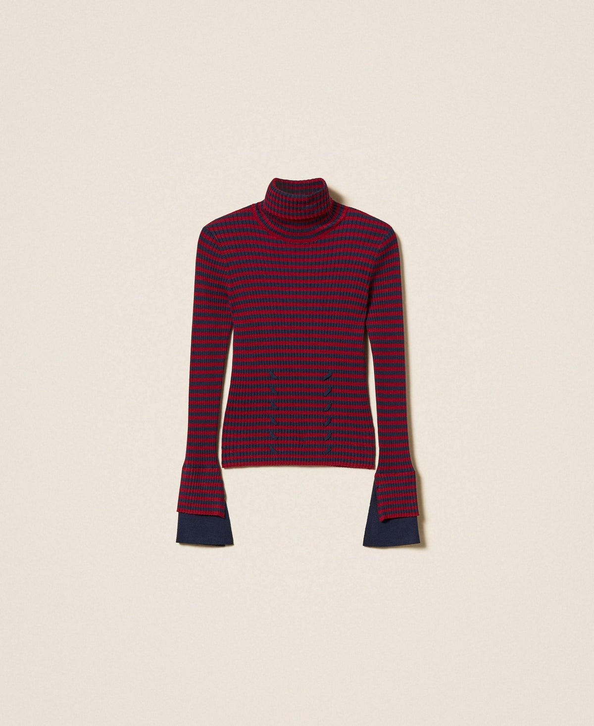  262AP3250 13875 Twinset actitude 