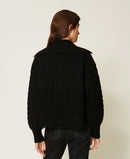  262AP3283 06 Twinset actitude 