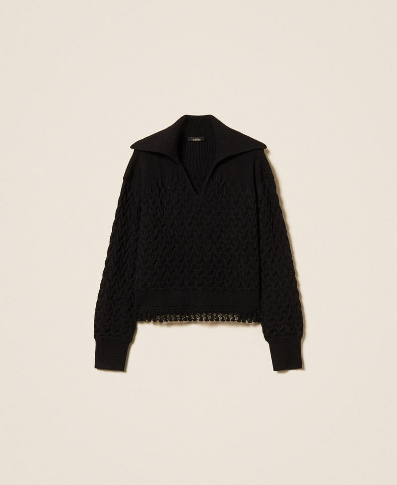  262AP3283 06 Twinset actitude 