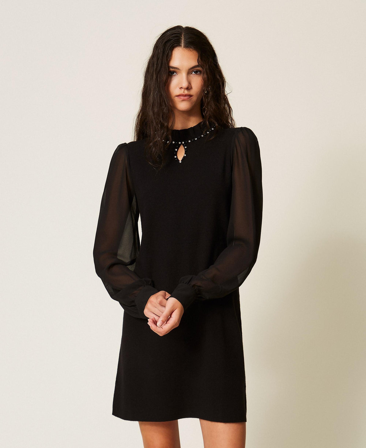 mini 262AT3111 06 Twinset actitude 