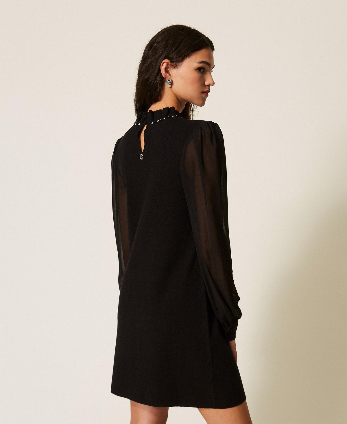 mini 262AT3111 06 Twinset actitude 