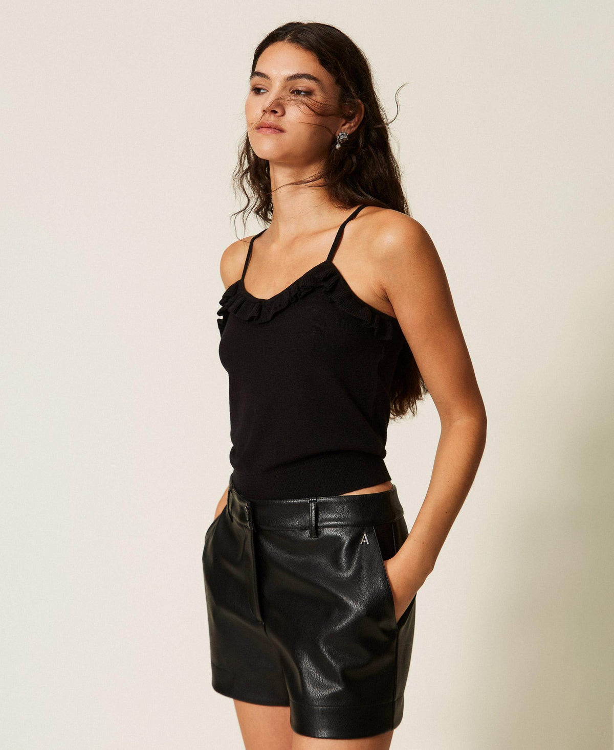  262AT3112 06 Twinset actitude 
