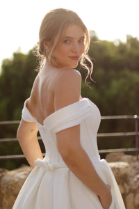 con spalline omerali+fiocco 26226 IVORY TRES CHIC 