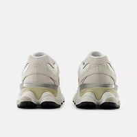 SNEAKERS - NEW BALANCE U9060WHT  New Balance 