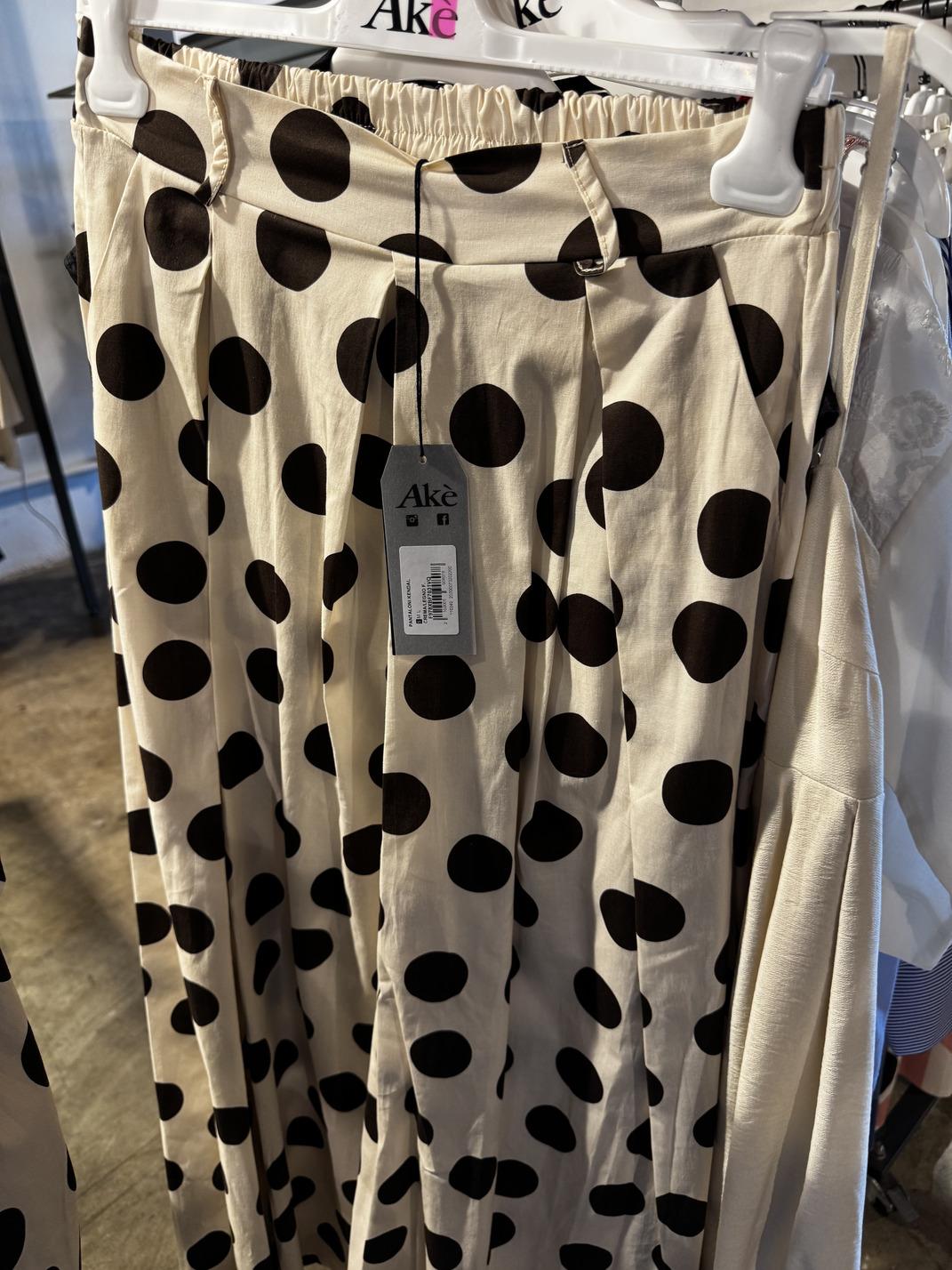Pantalone Akè