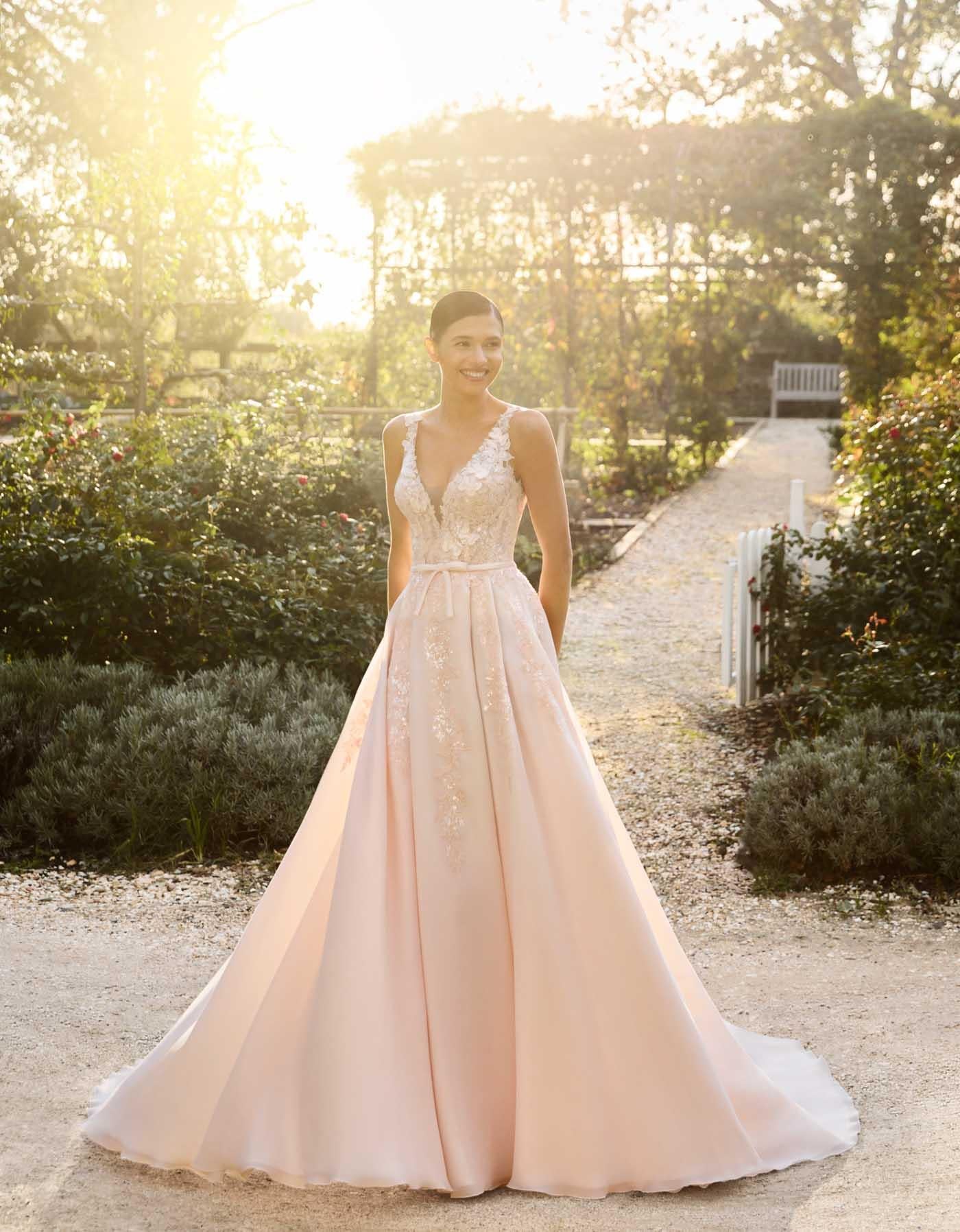 ABITO SPOSA A.PALATCHI - ALBERTO PALATCHI LINA/B 500139101 UN Alberto Palatchi 
