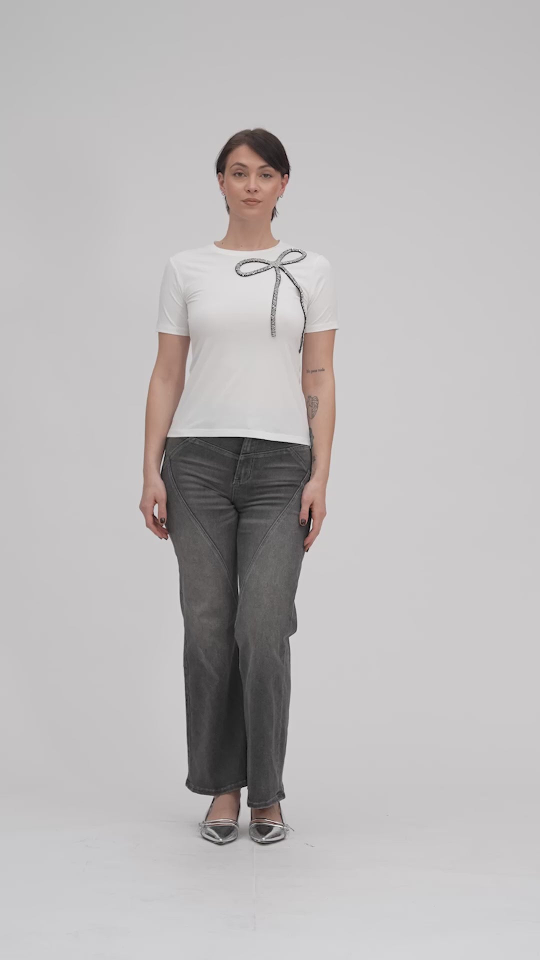 T SHIRT - WHITE WISE