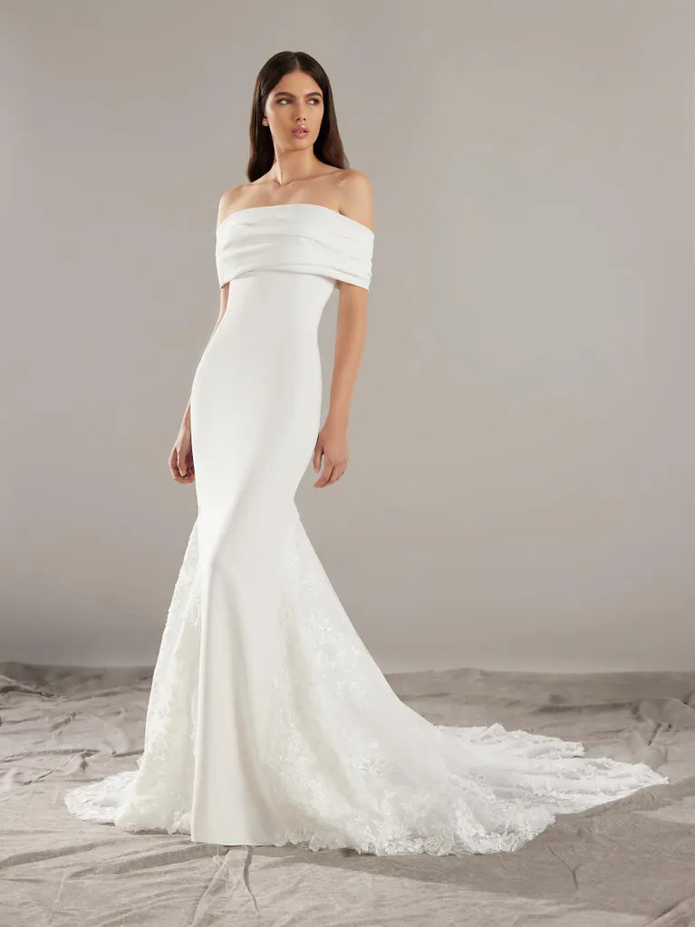 ABITO+SCIALLE PRONOVIAS - ST PATRICK