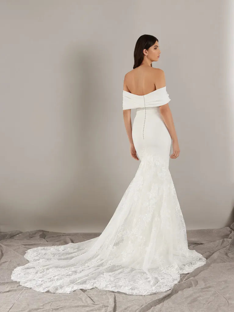 ABITO+SCIALLE PRONOVIAS - ST PATRICK